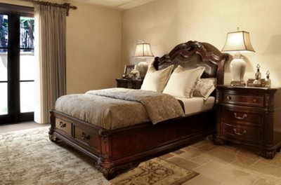 City Furniture Regal Dark Tone Leather Platform Storage Bed